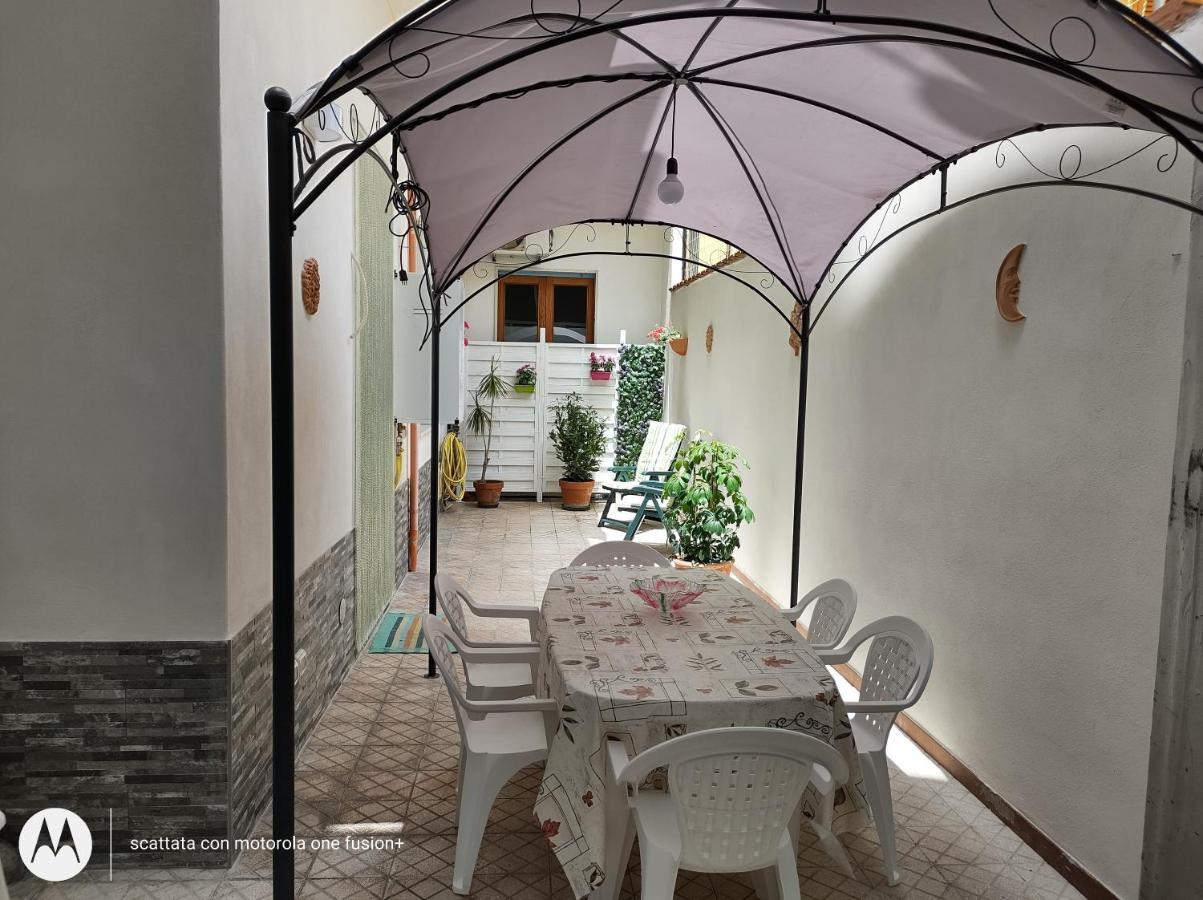 Casa Ninetta Lägenhet Riposto Exteriör bild